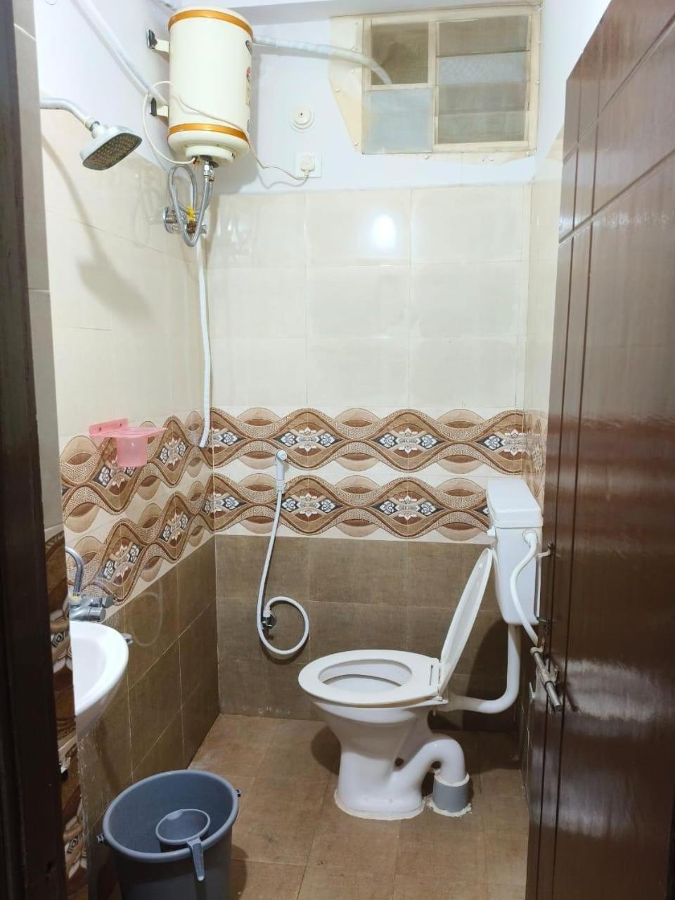Rupesh Golden Suites Hyderabad Ngoại thất bức ảnh